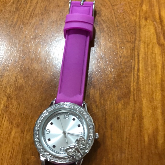 Watch - Picture 3 of 3